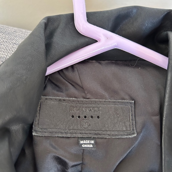 Leather jacket - Picture 2 of 4